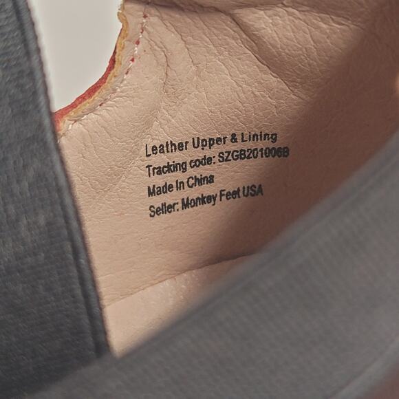 Monkey Feet- Girls Slip on buffalo plaid shoes with black straps- size 7/8 - Picture 7 of 7